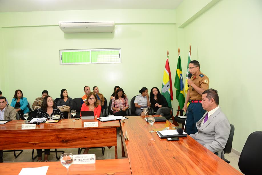 notícia: Seed e Conselho Estadual de Educação dialogam sobre Escola Militar