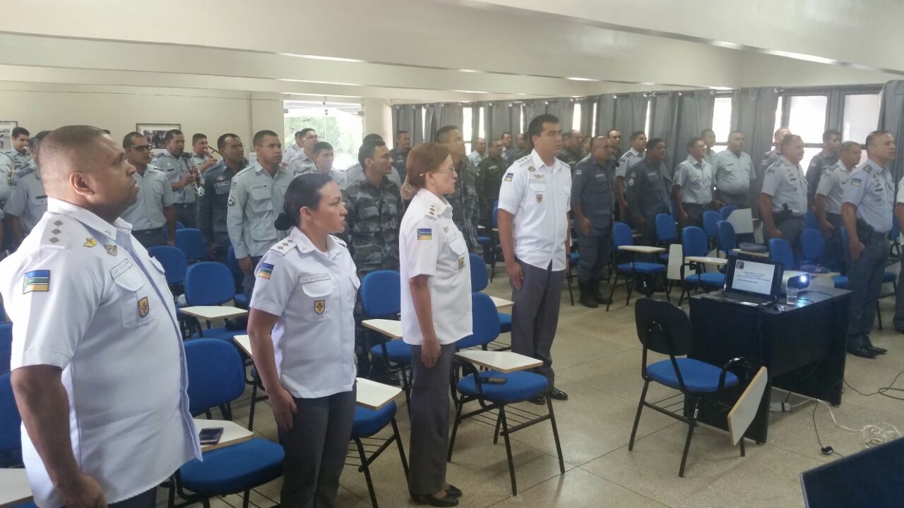 notícia: Policiais militares participam de palestras sobre prevenção do câncer