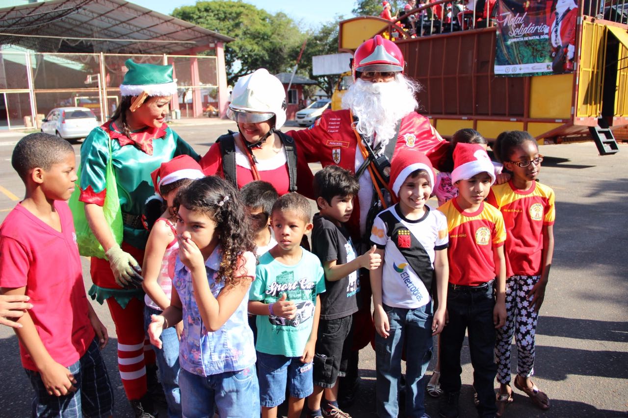 notícia: Natal Solidário dos Bombeiros quer arrecadar 7 mil brinquedos