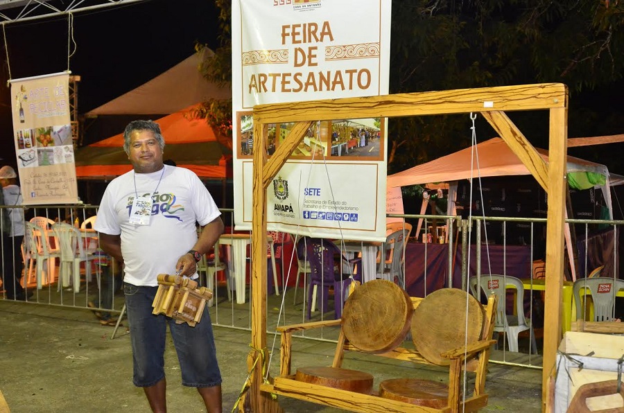 notícia: Artesãos mazaganenses comemoram vendas durante festividade de São Tiago 