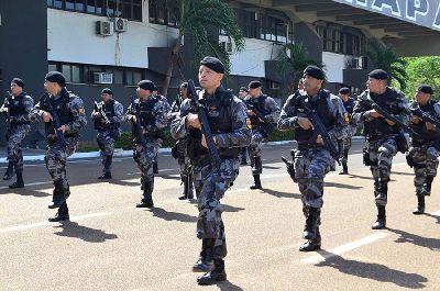 notícia: Concurso público: 14,4 mil candidatos disputam 1.200 vagas para soldado PM neste domingo