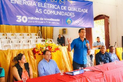 notícia: Governador anuncia energia 24 horas para distritos do interior