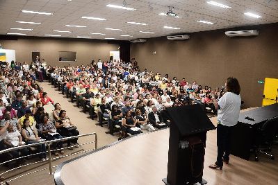 notícia: Seminário apresenta novas diretrizes do Programa Saúde na Escola