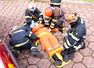 notícia: Equipe ‘Amapá 2016’ vence o primeiro Desafio de Resgate Veicular