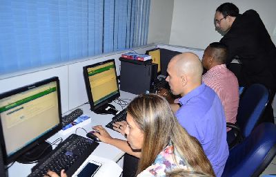 notícia: Gestores hospitalares recebem treinamento para ampliar controle de custos