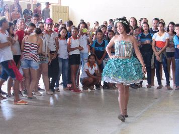 notícia: Escola Estadual Munguba do Jarí vence I Gincana Ecológica