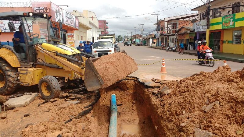 Vazamento foi identificado na Avenida Pedro Américo.