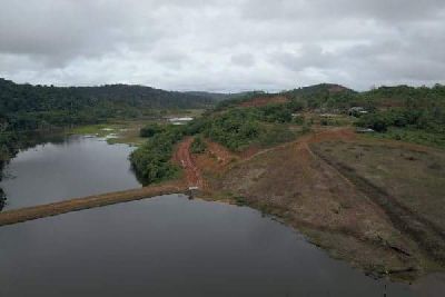 notícia: Cooperativa eleva nível de canal no garimpo do Lourenço