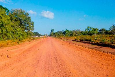 notícia: Governo do Amapá inicia pavimentação do trecho sul da BR-156