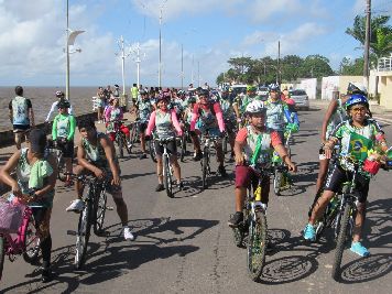 notícia: Passeio ciclístico encerra ações do ‘Junho Verde’ em Macapá