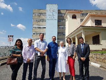 notícia: Amapá entrega minuta para tratamento de crianças com câncer no Hospital Santa Marcelina