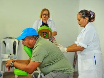 notícia: Dia do Trabalhador teve mais de 2 mil atendimentos de saúde em ação de cidadania no Zerão