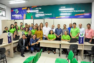 notícia: Moradores de Porto Grande ganham do governo unidade do Super Fácil