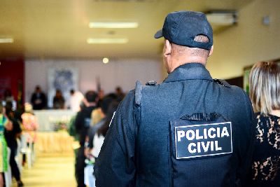 notícia: Cargos de chefia serão remunerados na Polícia Civil