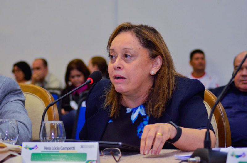 Ministra Vera Lúcia Campetti relatou que fez o pedido para a mudança de status na relação com a França em abril deste ano