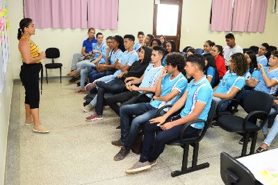notícia: Estudantes protagonizam participação na mudança estrutural do ensino médio