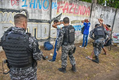 notícia: Operação integrada visa segurança no trânsito e em áreas de risco em Macapá e Santana