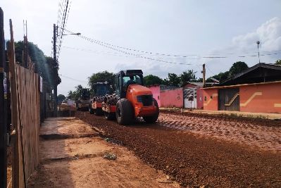 notícia: Etapa de terraplanagem em via do Marabaixo 3 é finalizada 