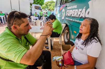 notícia: Super Fácil vai levar atendimentos de cidadania para quatro escolas de Macapá