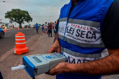 notícia: Operação Lei Seca reduz infrações de trânsito durante o carnaval