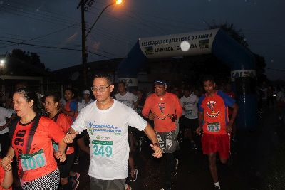 notícia: Corrida do Trabalhador reúne mais de 400 atletas na rodovia do Curiaú