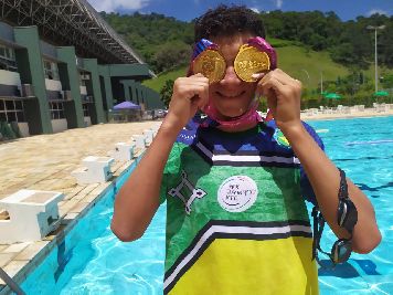 notícia: Jovem atleta ganha segunda medalha de ouro nos Jogos Escolares da Juventude