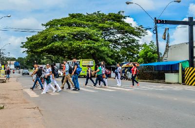 notícia: Detran orienta pedestres e motoristas sobre mudanças no trânsito da Rodovia Duca Serra