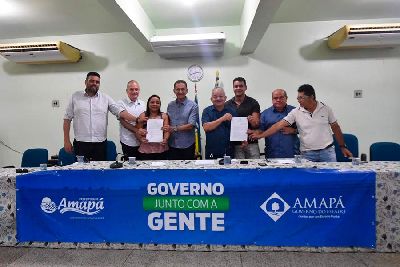 notícia: No aniversário de Amapá, governo repassa R$ 3 milhões para limpeza e orla da cidade