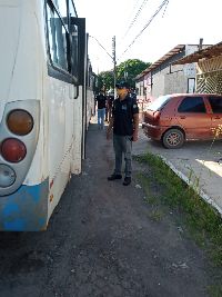 notícia: Setrap fiscaliza cumprimento de medidas de higiene e distanciamento social em ônibus e terminais