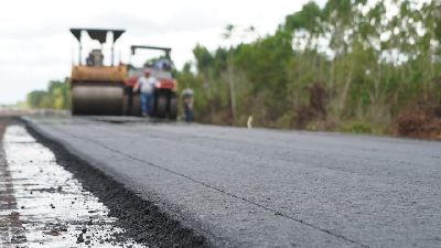 notícia: Setrap realiza licitações para dar continuidade na pavimentação dos municípios amapaenses