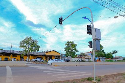 notícia: Governo do Estado vai ativar novo semáforo na Rodovia Duca Serra