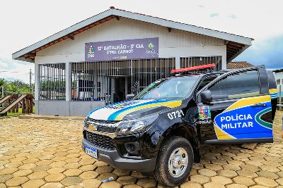 notícia: Governo inaugura posto militar no Carnot e entrega cestas do programa Comida em Casa no distrito