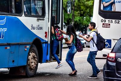 notícia: Governo retoma Programa Passe Livre para estudantes amapaenses