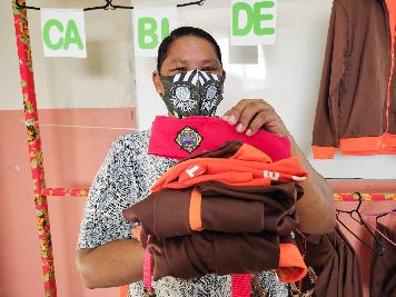 notícia: Escola de Gestão Compartilhada realiza projeto para troca e doação de uniformes escolares