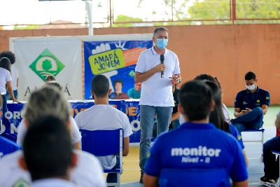 notícia: Waldez destaca fortalecimento do Amapá Jovem em roda de conversa com monitores