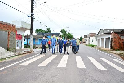 notícia: Governador Waldez entrega obras de mobilidade urbana concluídas pelo governo no município de Cutias 