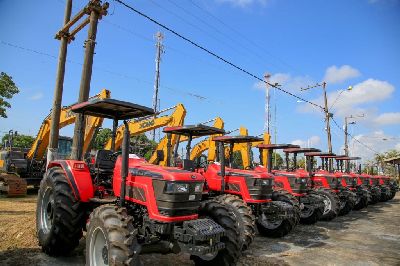 notícia: Governo do Amapá firma convênio para abastecer 223 maquinários entregues aos municípios