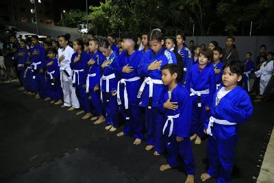 notícia: Na nova sede entregue pelo Governo do Amapá, 1º Batalhão da PM gradua 96 em projeto social de jiu jitsu