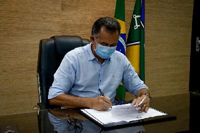 notícia: Governo do Amapá vai disponibilizar lista de beneficiários aptos a receber o auxílio de R$ 1.500