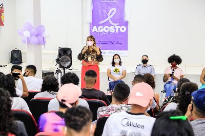 notícia: Governo do Amapá alerta jovens sobre a violência contra mulher