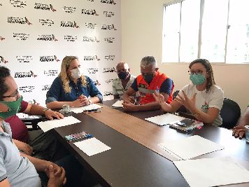 notícia: Governo do Amapá envia equipe técnica ao interior para investigar causas de mortandade de peixes