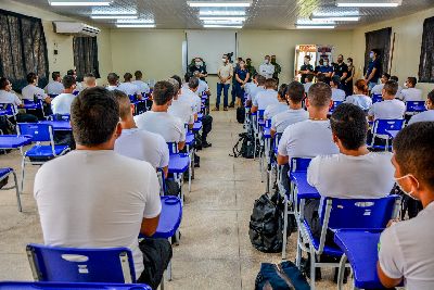 notícia: Estado Forte, Povo Seguro: Waldez participa de Curso de Formação dos 110 aprovados no concurso da Polícia Penal