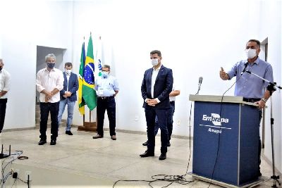 notícia: Fórum de Inovação: Evento abre com debates sobre investimentos no cultivo de cacau, café e pimenta-do-reino no Amapá