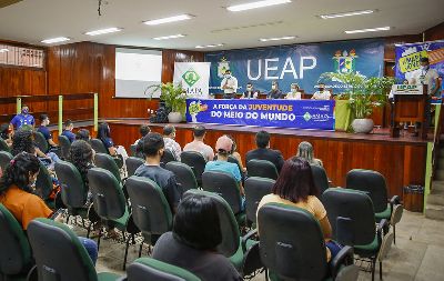 notícia: Governador amplia para mil o número de bolsistas do Amapá Jovem Universitário