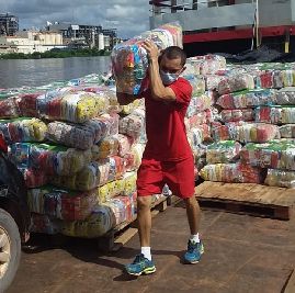 notícia: Governo do Amapá totaliza 9,3 mil cestas de alimentos destinadas às famílias do Vale do Jari