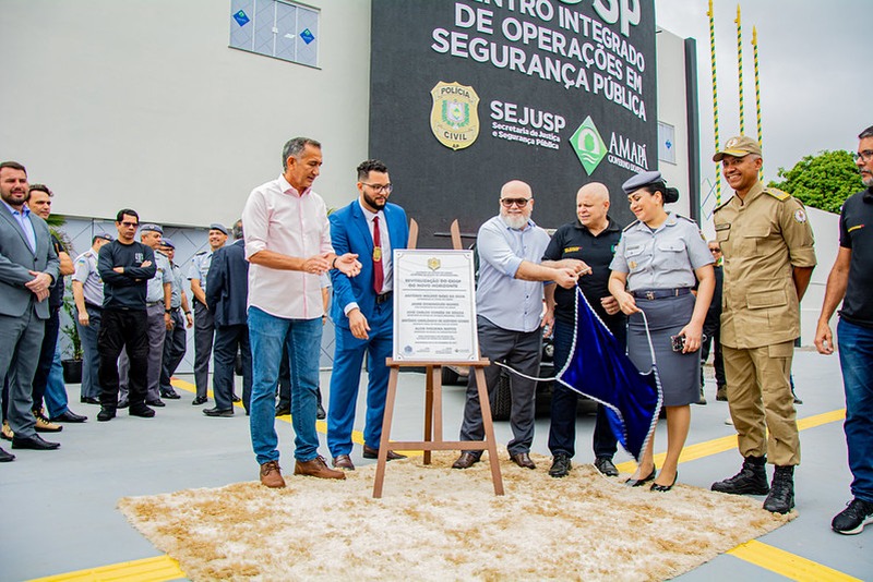 notícia: Estado Forte, Povo Seguro: Governo entrega novo Ciosp do Novo Horizonte revitalizado