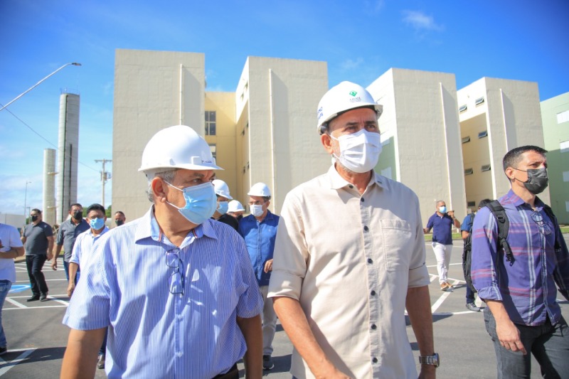 notícia: Conjunto Miracema: Waldez e Davi inspecionam unidades habitacionais concluídas para primeira etapa de entrega  