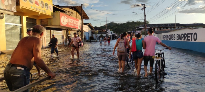 notícia: Governo do Amapá disponibiliza recursos a empreendedores atingidos pela cheia do rio Jari