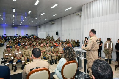 notícia: Governo do Amapá lança Cursos de Formação de Cabos e de Sargentos do Corpo de Bombeiros Militar