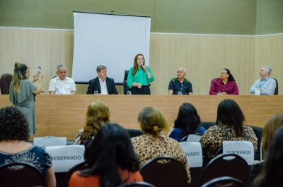 notícia: Sesa reúne gestores e técnicos em fórum sobre descentralização do SUS no Amapá